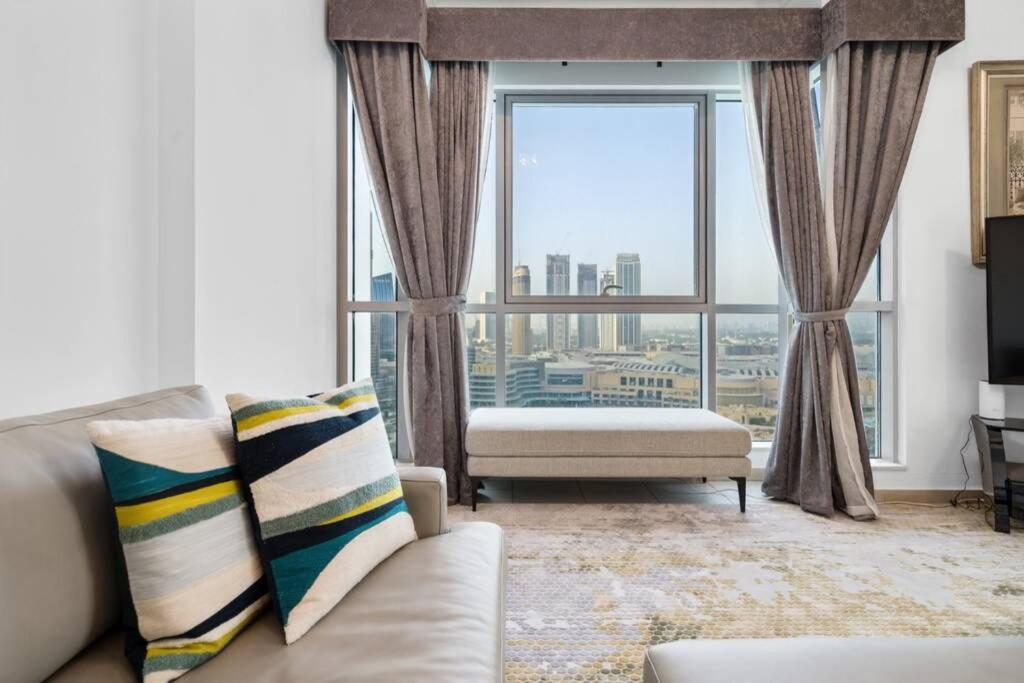 Spectacular Burj & Fountain View - Luxurious 3 Bedrooms & Maids Room - The Residences Дубай Екстериор снимка