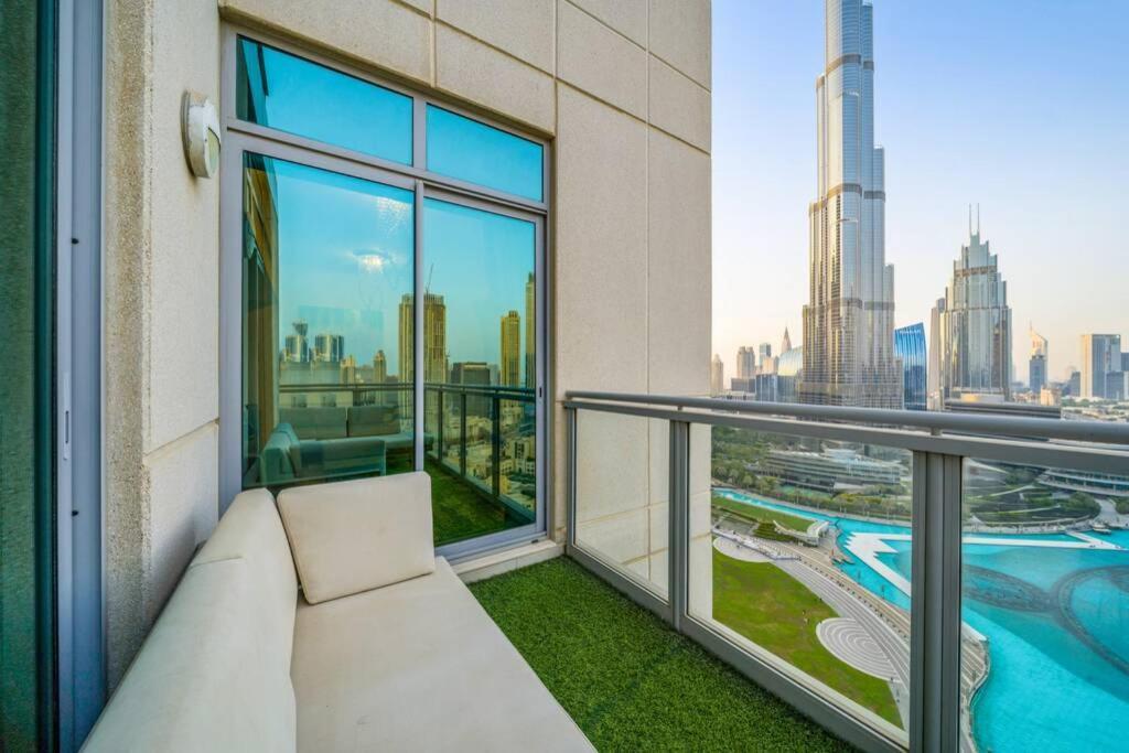 Spectacular Burj & Fountain View - Luxurious 3 Bedrooms & Maids Room - The Residences Дубай Екстериор снимка